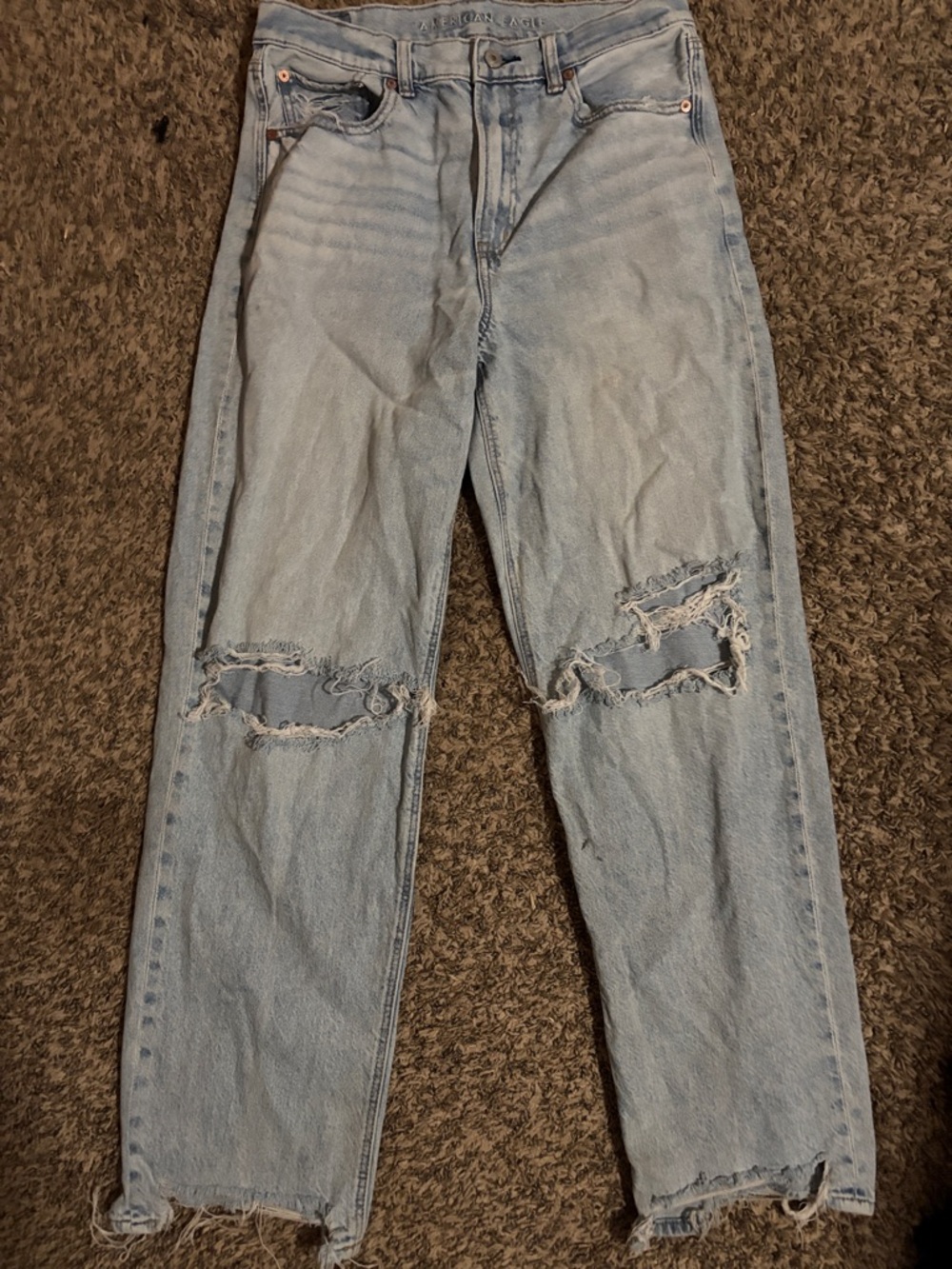 American Eagle Outfitters Light Blue Distressed High-Rise Jeans